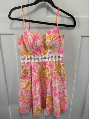 Lilly Pulitzer Lenore dress vibrant floral pink and yellow crochet cut outs sz 2